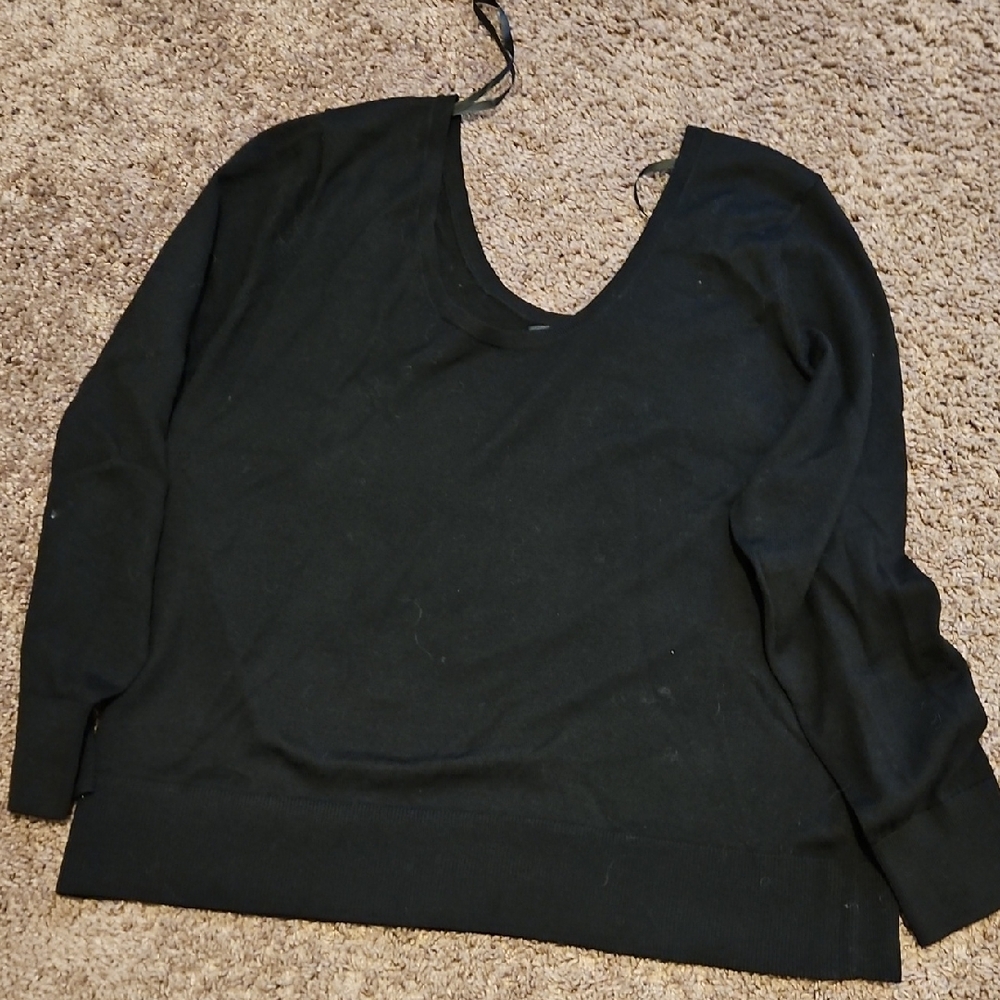 Black 100% Merino Wool Sweater
